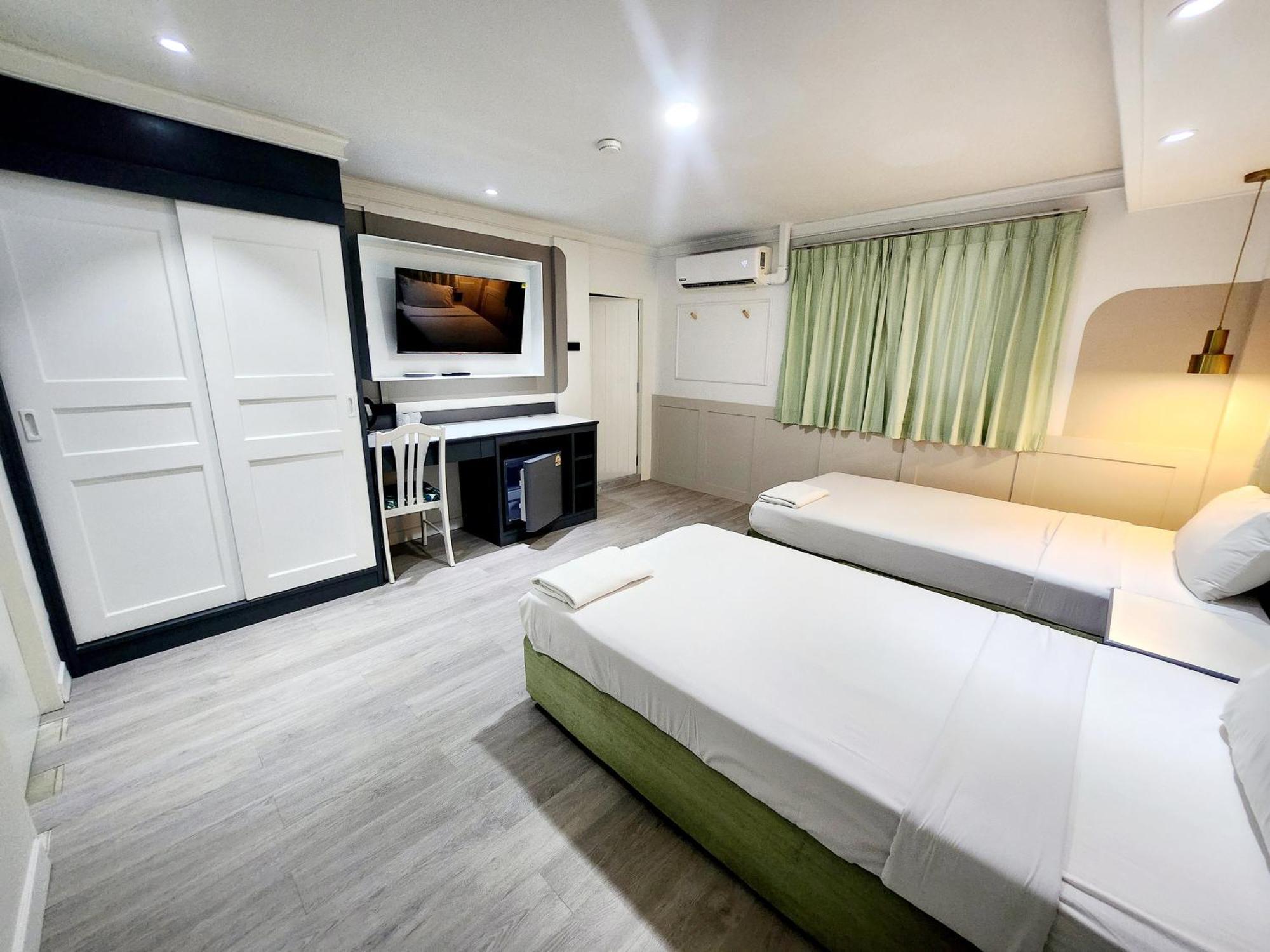 Seatel Phuket, Patong Beach Екстериор снимка
