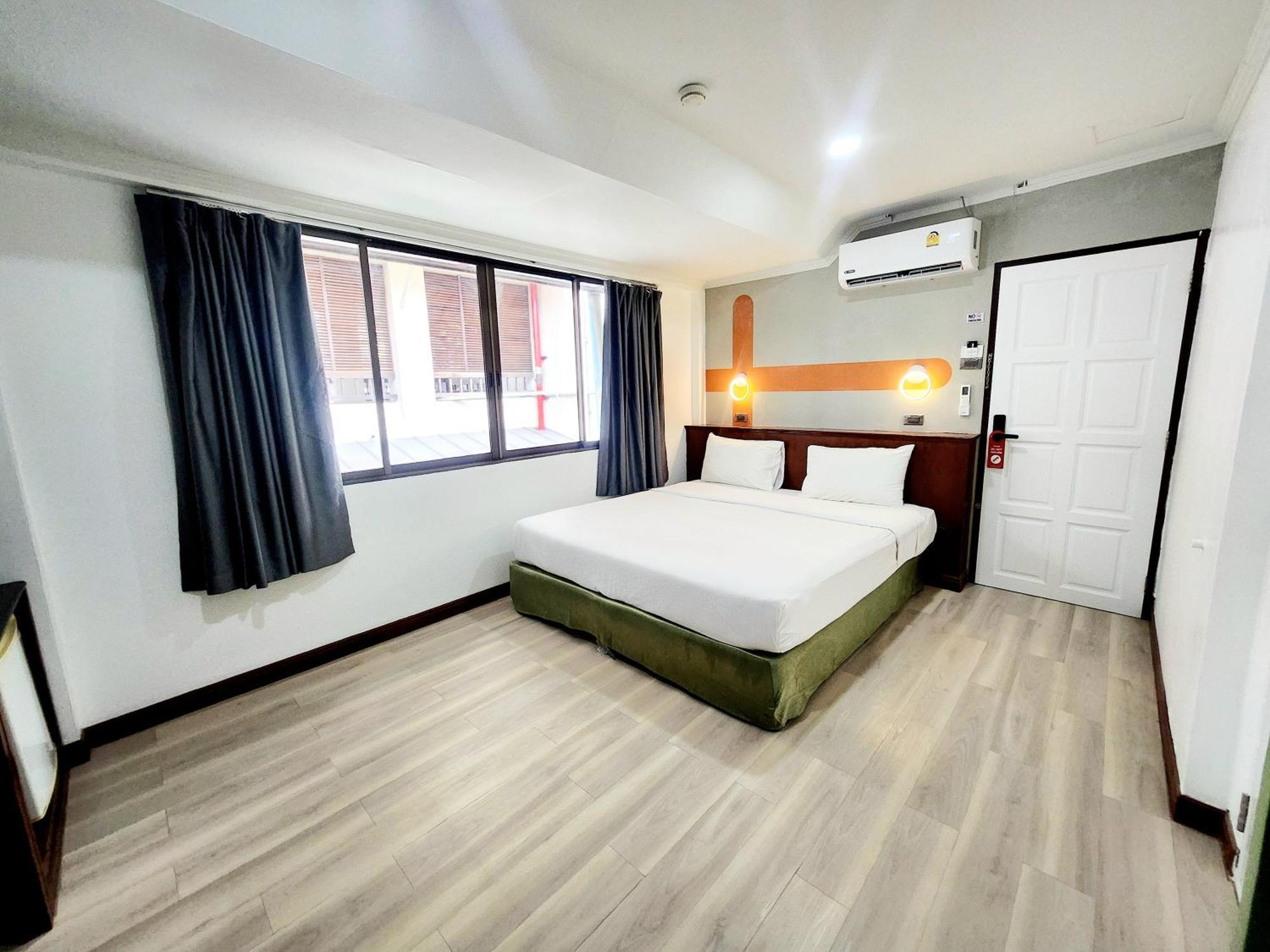 Seatel Phuket, Patong Beach Екстериор снимка