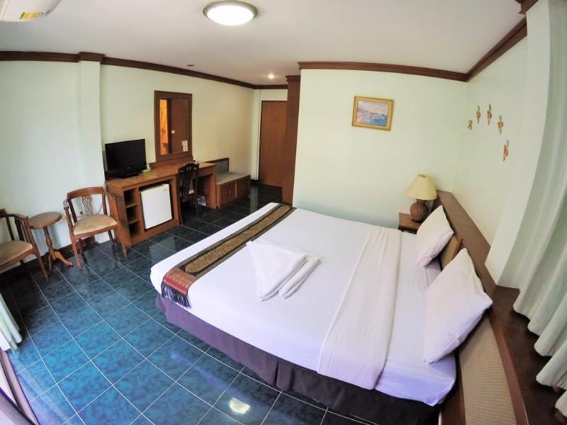 Seatel Phuket, Patong Beach Екстериор снимка